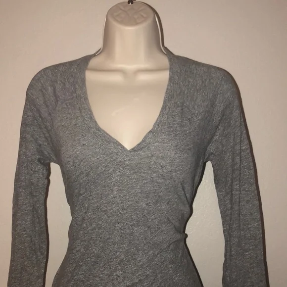 NWOT V-neck shirred dress - Picture 6 of 8